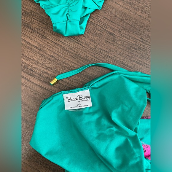 BEACH BUNNY BIKINI SET:Teal and Pink lace , size small ;like new condition - Picture 6 of 7